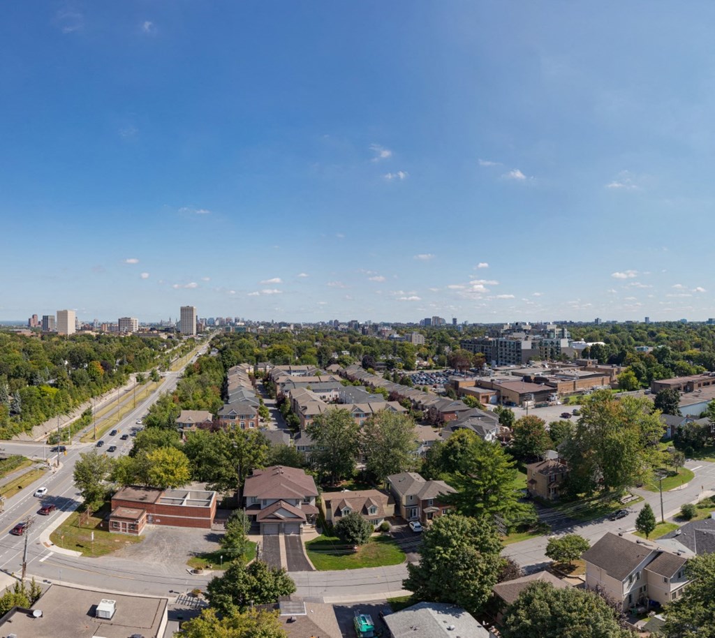 Westboro Connection Apartments, 315 McRae Avenue / 1960 Scott Street